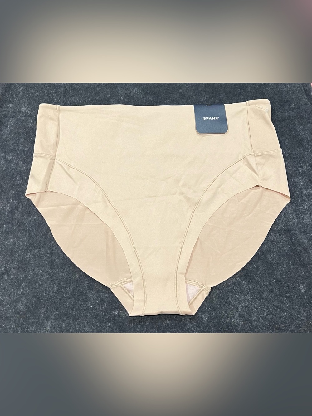 SPANXsupersmooth Undie-tectable hi-leg Brief champagne beige size XL- nwt